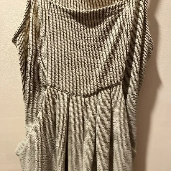 Wide leg jumpsuit/overalls - Picture 5 of 11